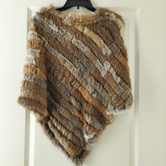 Bugatelli Jackets & Blazers - NWT Bugatelli Rabbit Fur Poncho